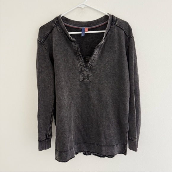 Pilcro Split Hem Charcoal Pullover Sweater Small - Picture 1 of 6